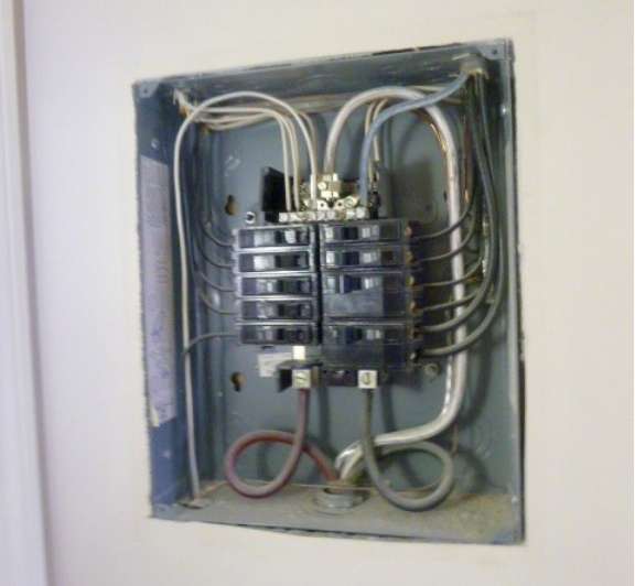 No aluminum branch wiring found in this mid 70’s panel